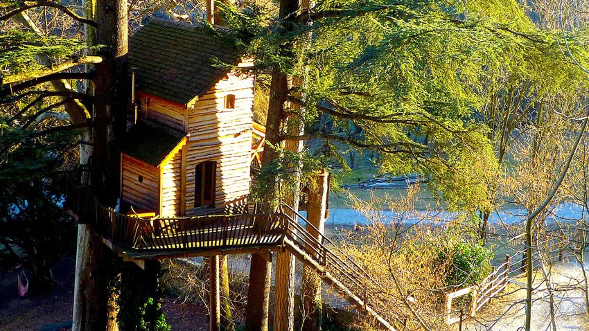 Ecolodge et cabane dans les arbres en Rhône Alpes pour un weekend nature