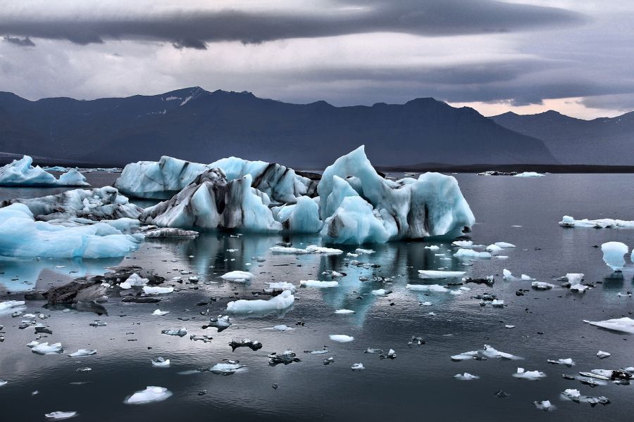 Ou plutôt écotourisme en Islande en hiver ?